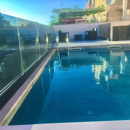 Apartment Pero&mika With Swimming Pool *